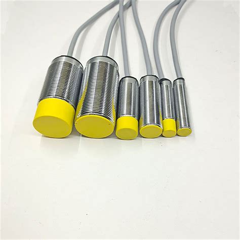BI10-M30-AN6X Inductive Proximity Sensor, M30 Thread, NPN NO, IP67, 10-30VDC, Shielded